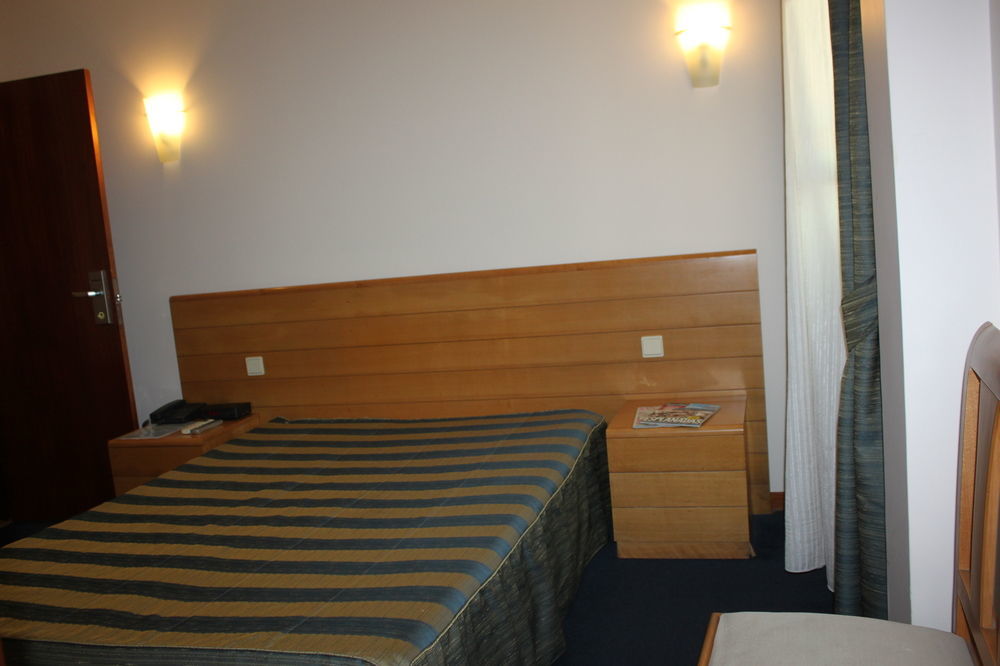 Hotel Quasar Pedroucos  Extérieur photo