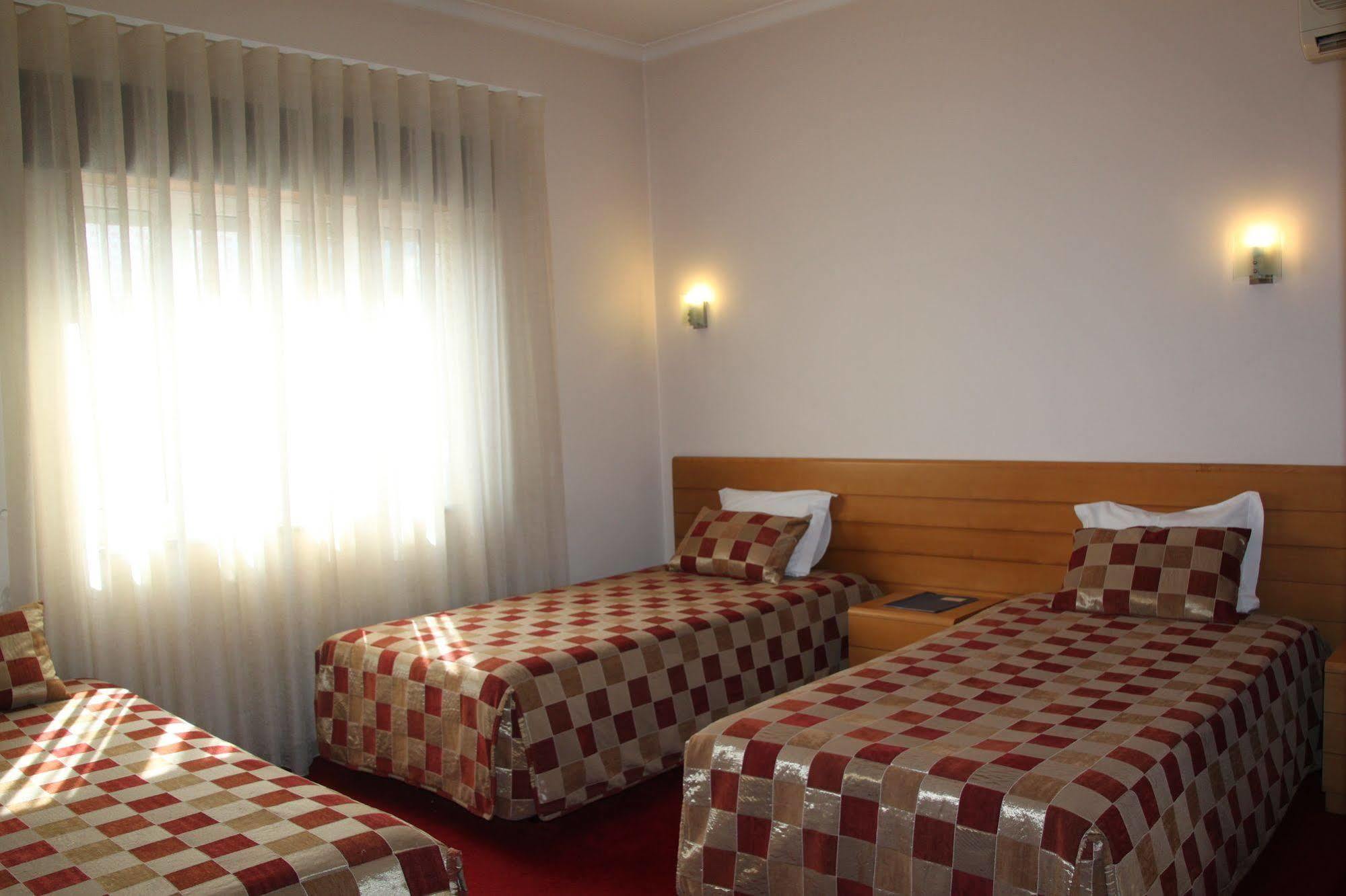 Hotel Quasar Pedroucos  Extérieur photo